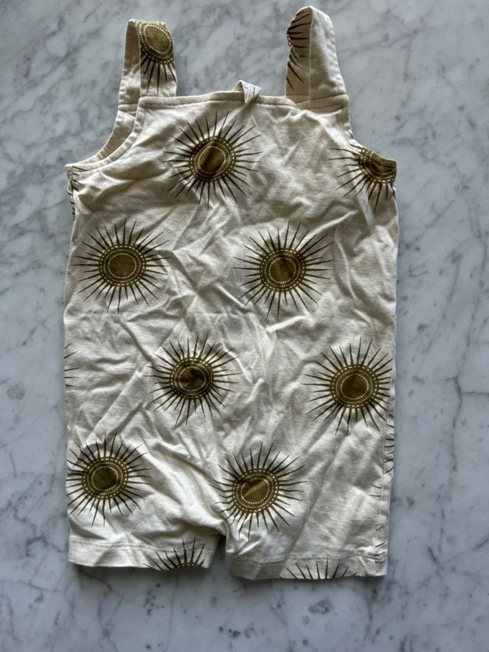 Kate Quinn Cream Sunburst Button-Front Romper size 4T